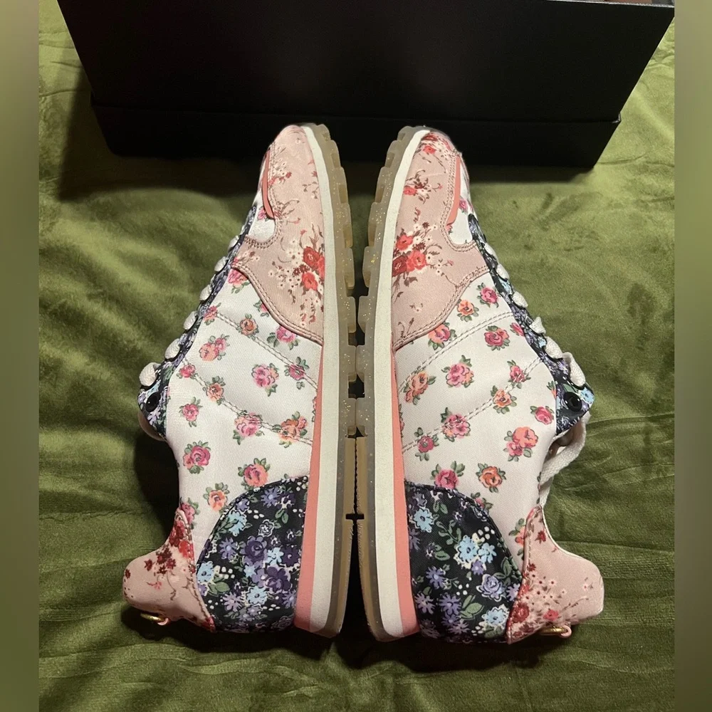 Coach Sneakers - Picture 3 of 8